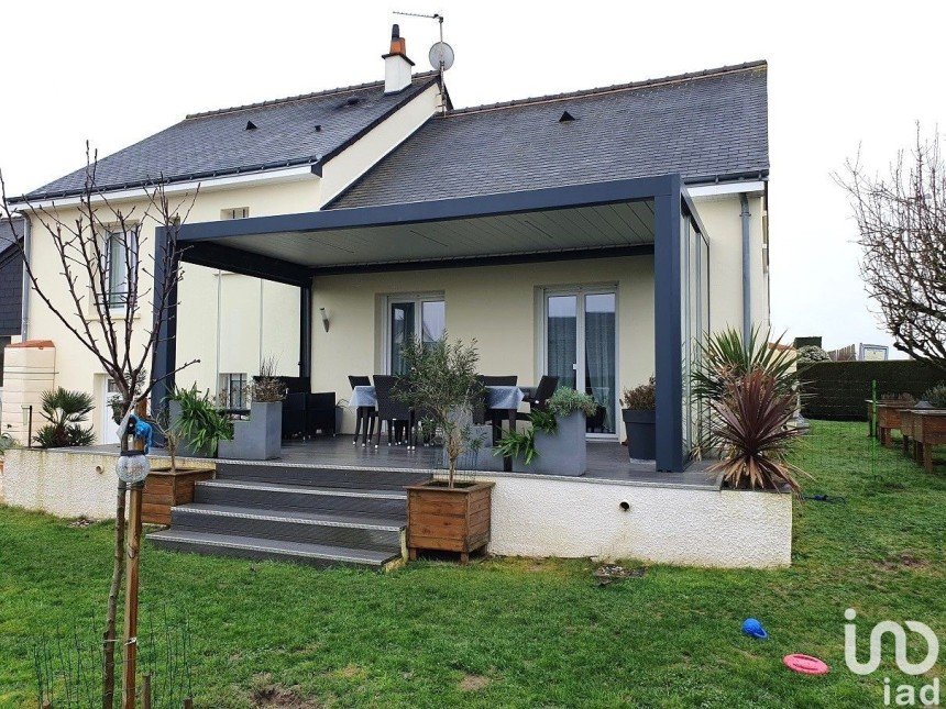 House 7 rooms of 124 m² in Bléré (37150)