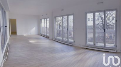 Appartement 3 pièces de 84 m² à Paris (75004)