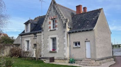 House 7 rooms of 131 m² in Saint-Hippolyte (37600)