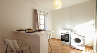 Apartment 1 room of 31 m² in Nîmes (30000)