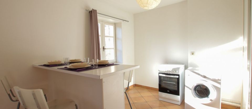 Apartment 1 room of 31 m² in Nîmes (30000)