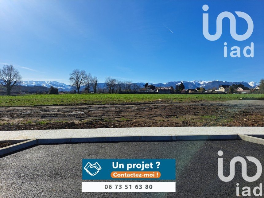 Land of 988 m² in Pontacq (64530)