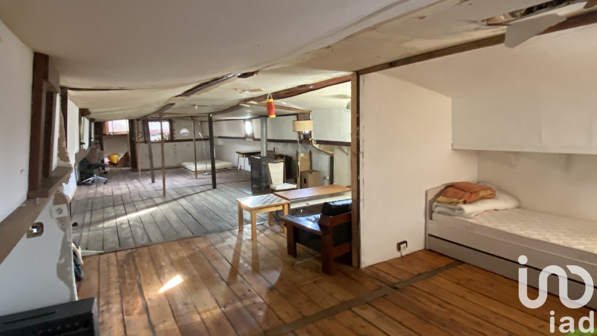 Maison a louer villeneuve-la-garenne - 2 pièce(s) - 150 m2 - Surfyn