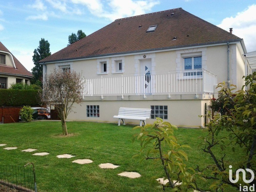 Maison 5 pièces de 118 m² à Courseulles-sur-Mer (14470)