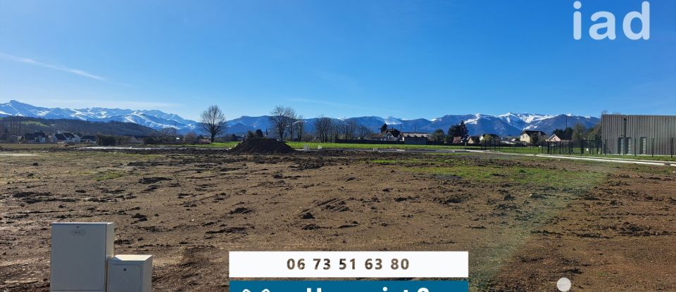 Land of 744 m² in Pontacq (64530)