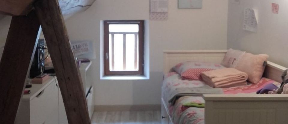 House 4 rooms of 46 m² in Saint-Aubin-sur-Yonne (89300)