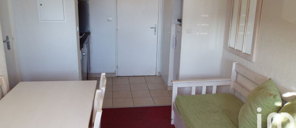 Apartment 2 rooms of 27 m² in La Londe-les-Maures (83250)
