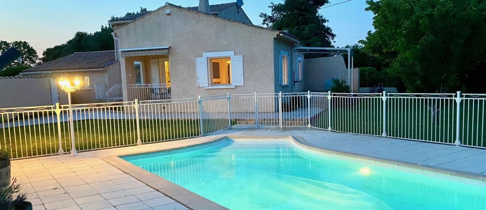 House 5 rooms of 150 m² in Caumont-sur-Durance (84510)