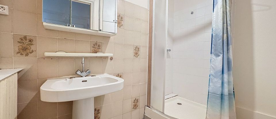 Apartment 3 rooms of 61 m² in Quiberon (56170)