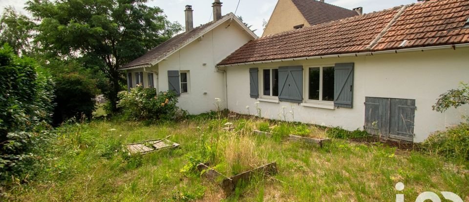 House 6 rooms of 100 m² in Morainvilliers (78630)