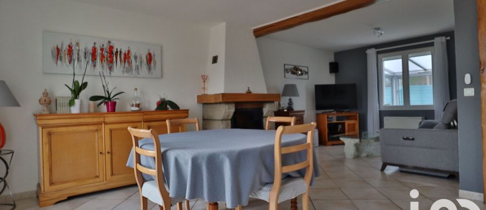 Maison traditionnelle 7 pièces de 127 m² à Nivillac (56130)