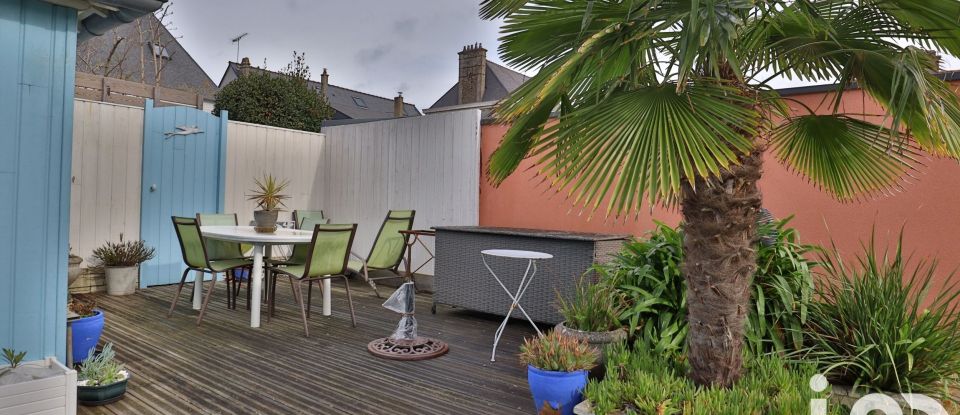 House 5 rooms of 142 m² in Saint-Malo (35400)