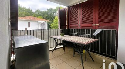 Apartment 3 rooms of 72 m² in Lahonce (64990)