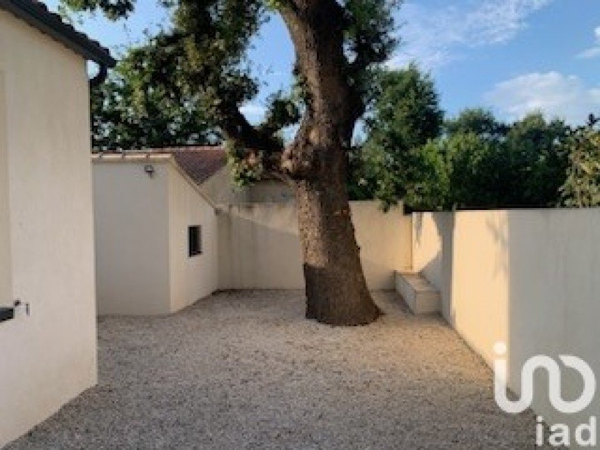 Maison traditionnelle 5 pièces de 120 m² à Morières-lès-Avignon (84310)