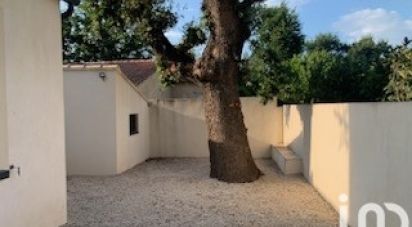Traditional house 5 rooms of 120 m² in Morières-lès-Avignon (84310)