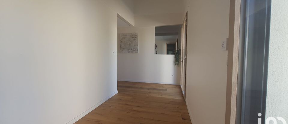 House 6 rooms of 270 m² in Pompignac (33370)