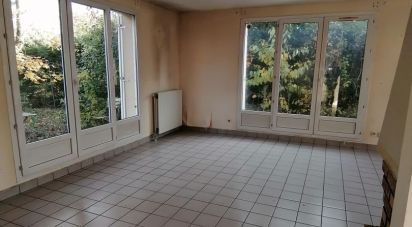 House 5 rooms of 120 m² in Margny-lès-Compiègne (60280)