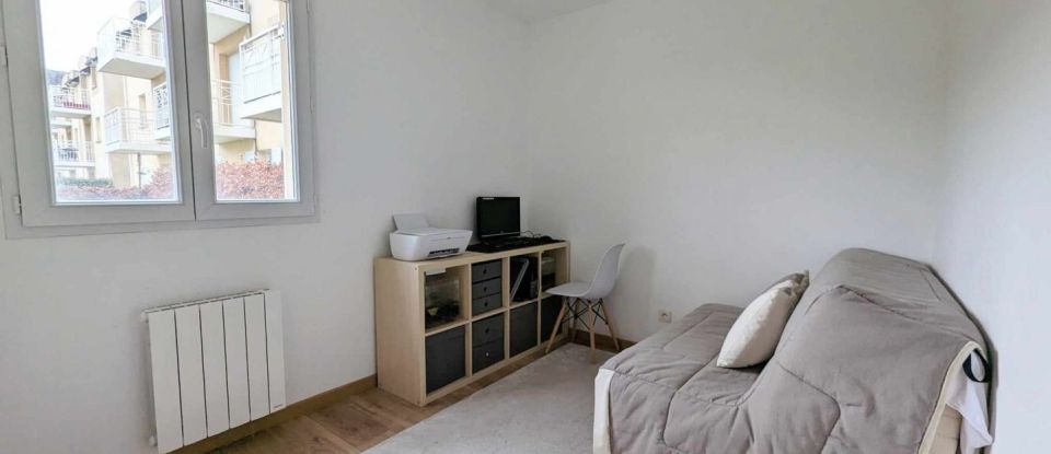 Apartment 3 rooms of 62 m² in Port-en-Bessin-Huppain (14520)