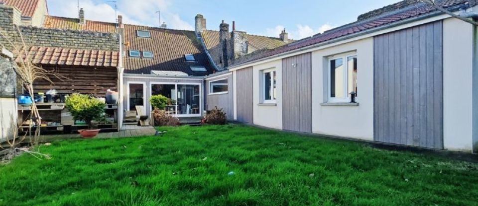 House 10 rooms of 202 m² in Bourbourg (59630)