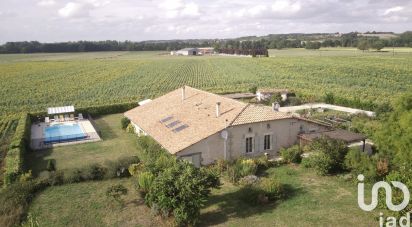 Country house 8 rooms of 270 m² in Léoville (17500)