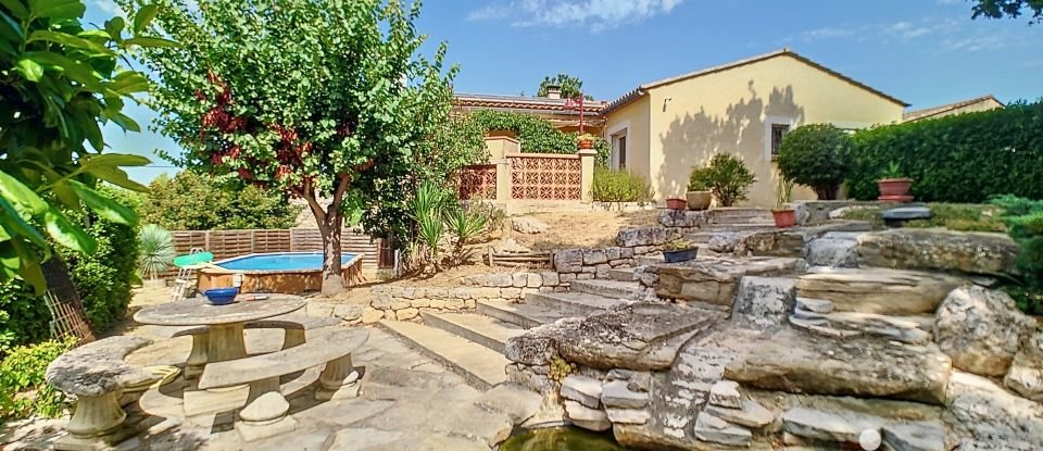 Traditional house 5 rooms of 106 m² in Castelnau-Valence (30190)