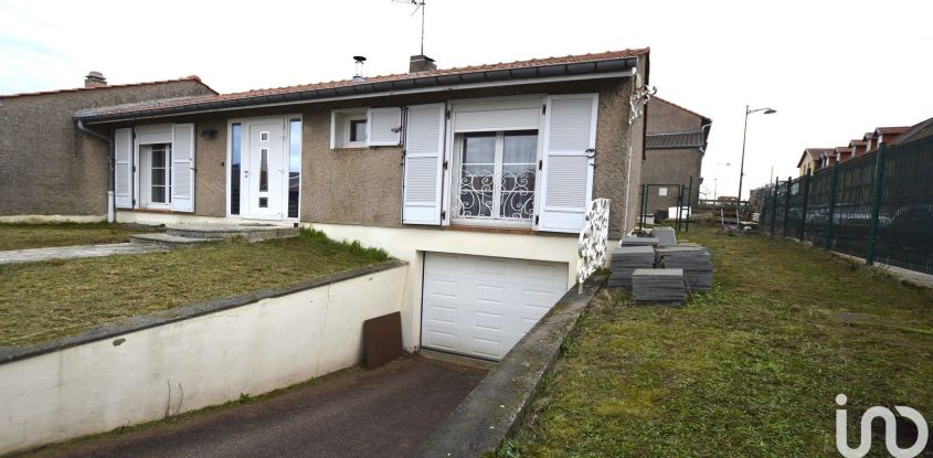 Maison 5 pièces de 75 m² à Montois-la-Montagne (57860)