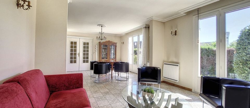 House 6 rooms of 177 m² in Verneuil-l'Étang (77390)