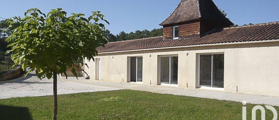 Maison 4 pièces de 138 m² à Sarlat-la-Canéda (24200)