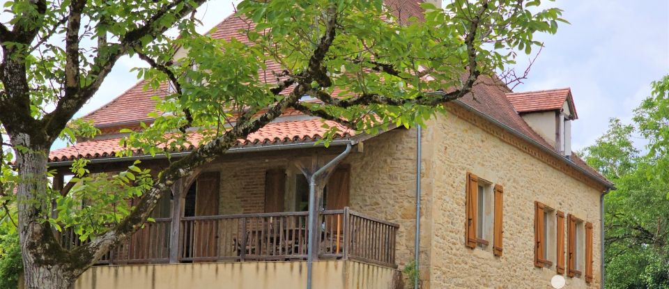 Traditional house 7 rooms of 145 m² in Autoire (46400)