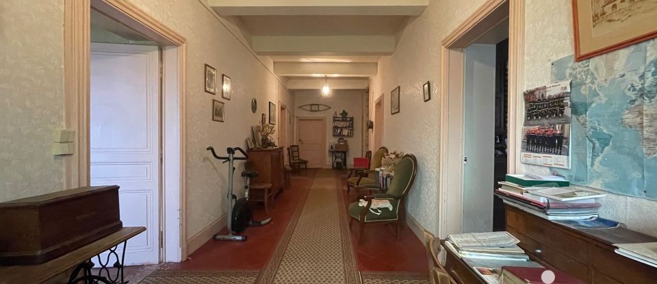 Maison 9 pièces de 354 m² à Castelnau-Barbarens (32450)