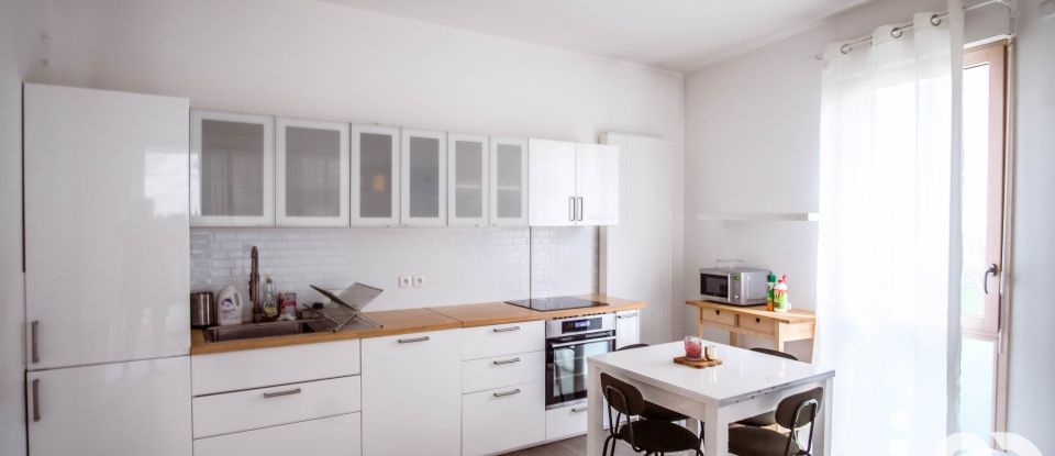 Apartment 3 rooms of 59 m² in Villejuif (94800)