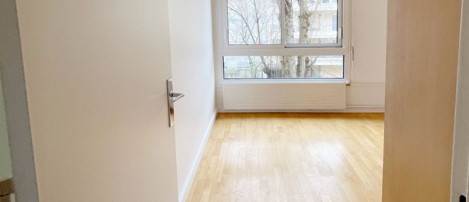 Apartment 2 rooms of 42 m² in Montrouge (92120)