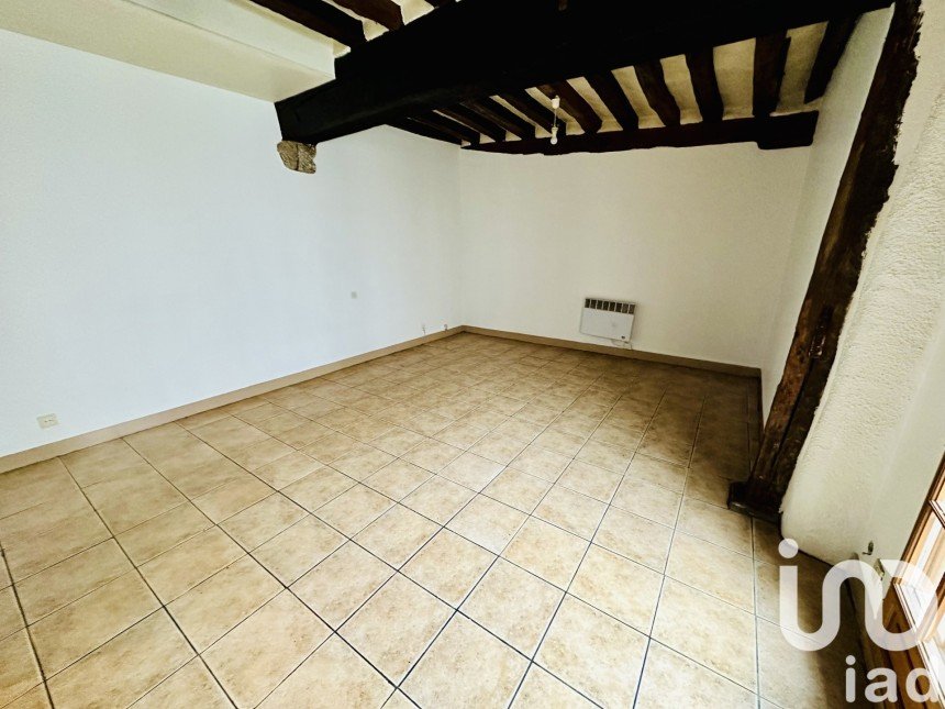Studio 1 room of 31 m² in Chartres (28000)