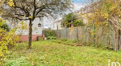 House 6 rooms of 106 m² in Montreuil (93100)