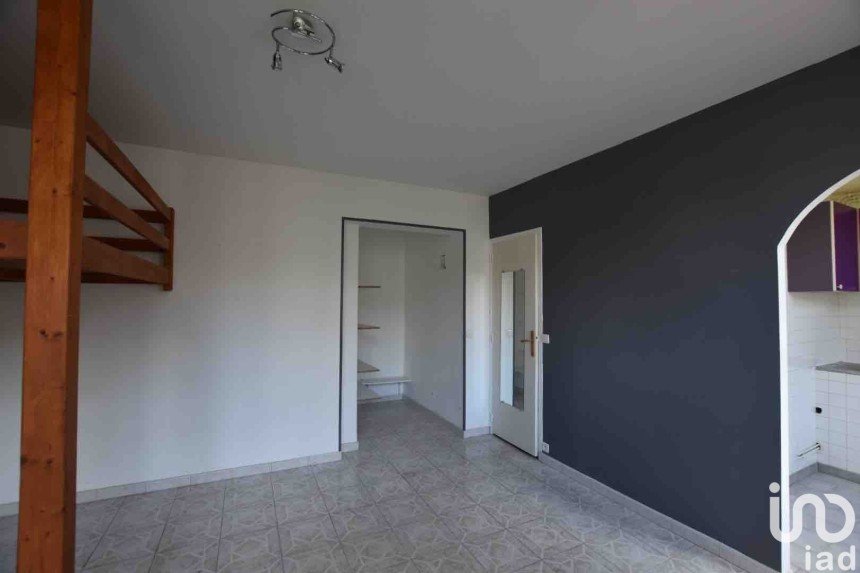 Appartement 1 pièce de 28 m² à Alfortville (94140)