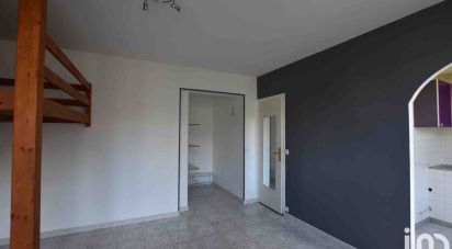 Apartment 1 room of 28 m² in Alfortville (94140)