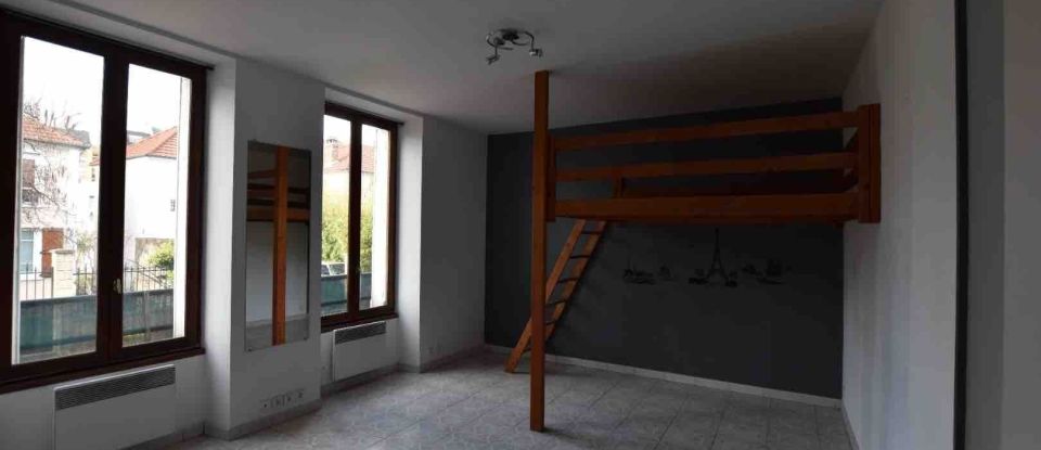 Apartment 1 room of 28 m² in Alfortville (94140)