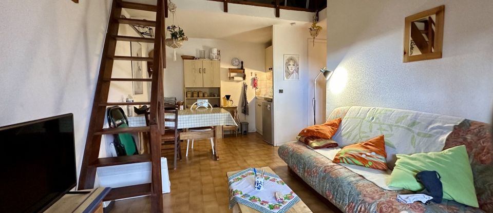 Apartment 2 rooms of 28 m² in Arès (33740)