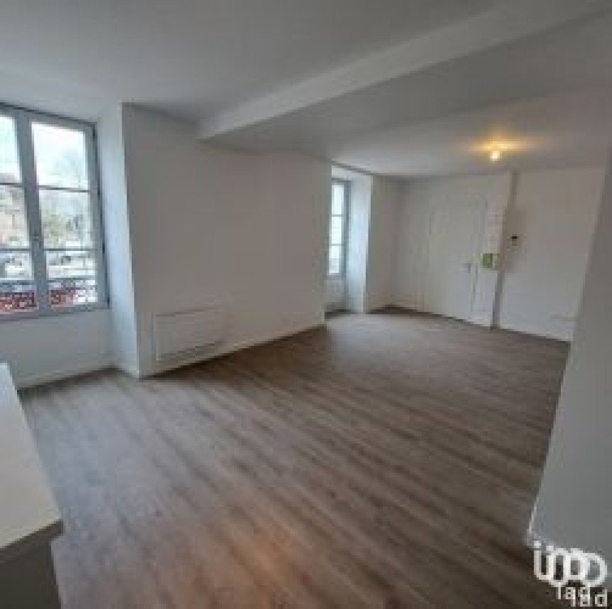 Apartment 3 rooms of 55 m² in Coupvray (77700)