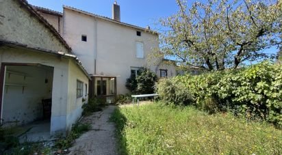 House 3 rooms of 113 m² in Parthenay (79200)