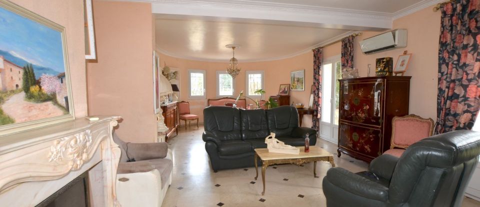 House 4 rooms of 140 m² in Marguerittes (30320)