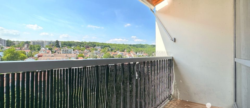 Apartment 4 rooms of 67 m² in Chaville (92370)