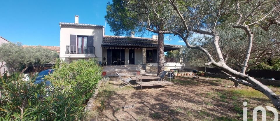 Traditional house 5 rooms of 242 m² in Saint-Rémy-de-Provence (13210)