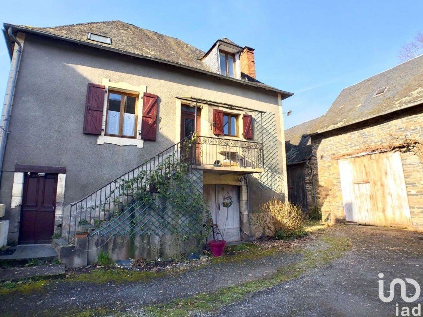 House 7 rooms of 151 m² in Voutezac (19130)