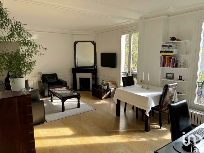 Apartment 2 rooms of 47 m² in Paris (75015)