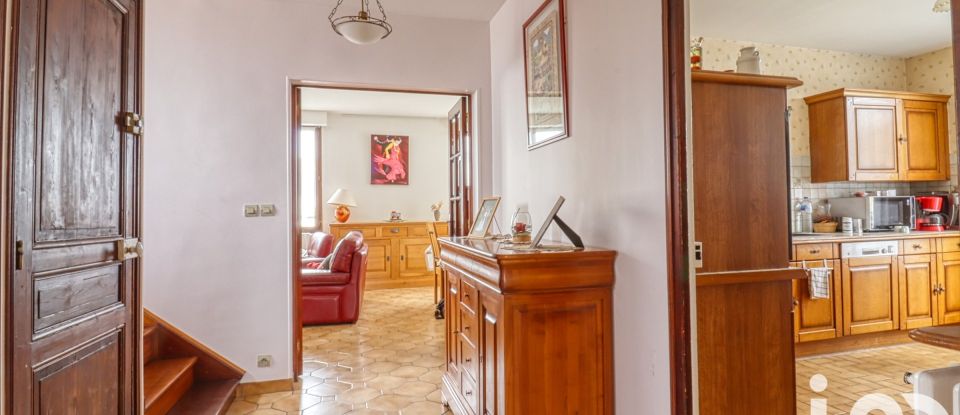 Traditional house 4 rooms of 110 m² in Taverny (95150)