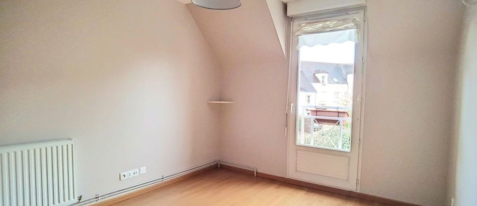 House 6 rooms of 120 m² in Forges-les-Bains (91470)