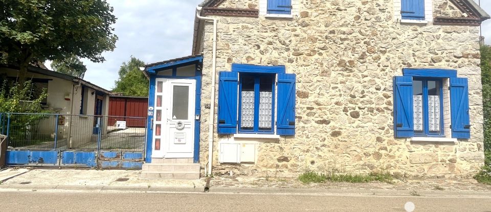 Maison de village 5 pièces de 95 m² à Saint-Maurice-aux-Riches-Hommes (89190)