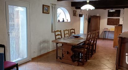 Village house 4 rooms of 118 m² in Sault (84390)