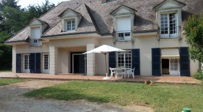 House 12 rooms of 368 m² in Le Mans (72000)